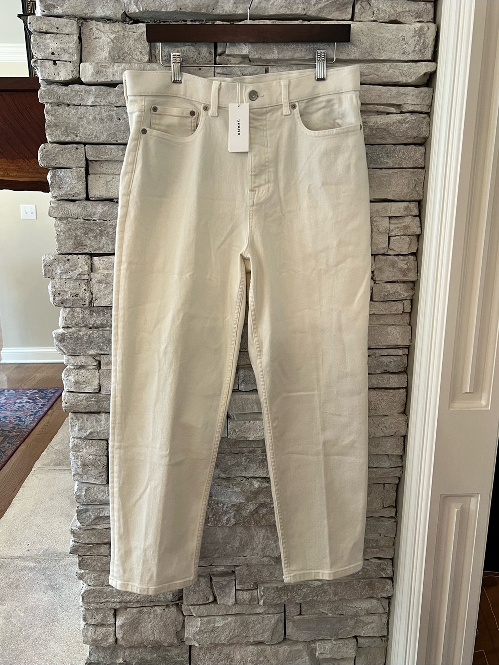 SPANX NWT Slim Straight Leg White Fitsense Jeans Size 16